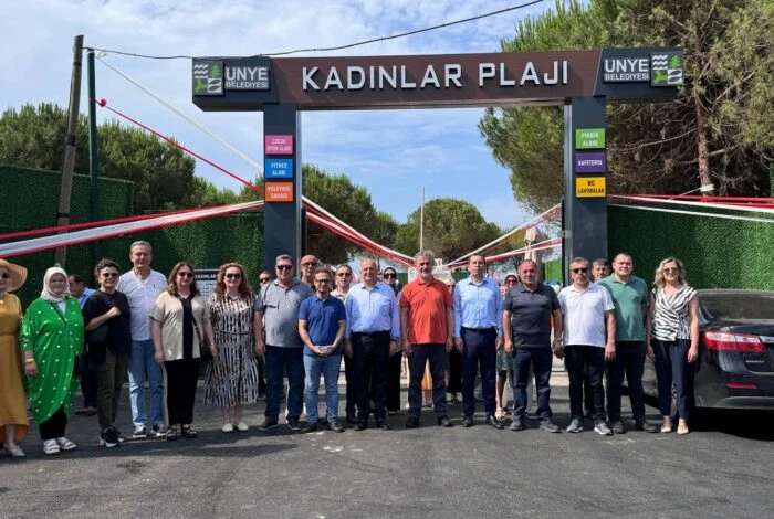 ÜNYE BELEDİYESİ’NDEN BÖLGENİN DONANIMLI KADINLAR PLAJI