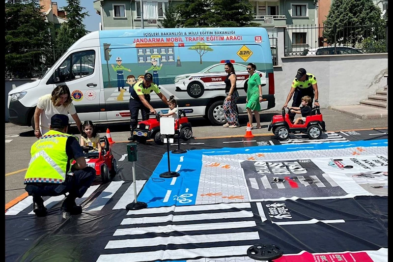 Yenimahalle’nin Miniklerine Trafik Eğitimi