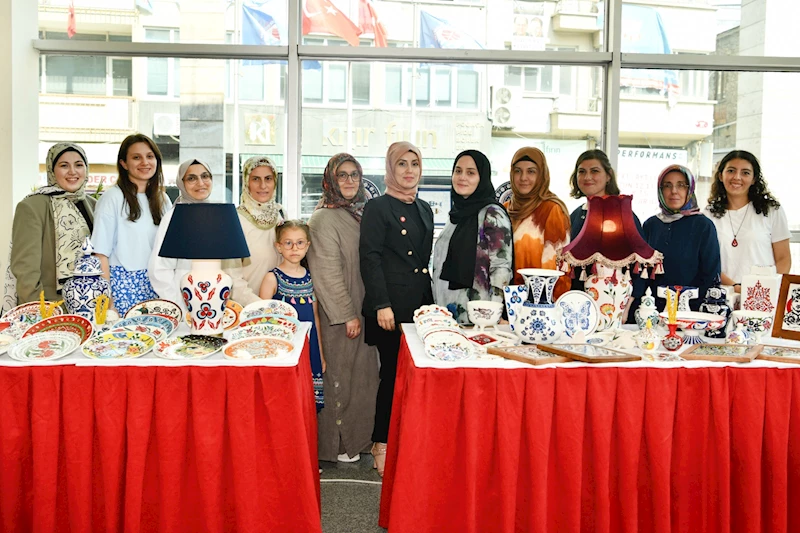 ÇİNİ SANATI BÜYÜK BEĞENİ TOPLADI