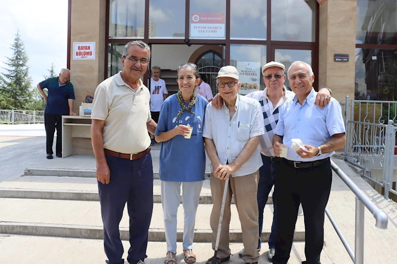 İZMİT BELEDİYESİ YUVAM AKARCA ULU CAMİİ CEMAATİYLE BULUŞTU