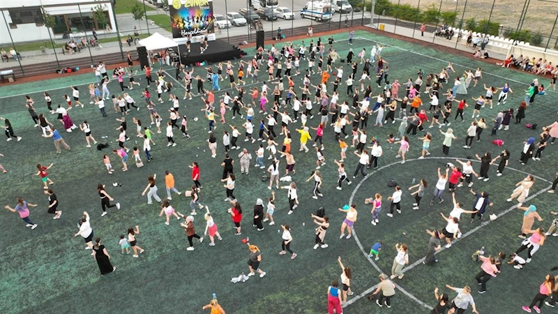 ETİMESGUT BELEDİYESİ´NDEN ZUMBA FESTİVALİ
