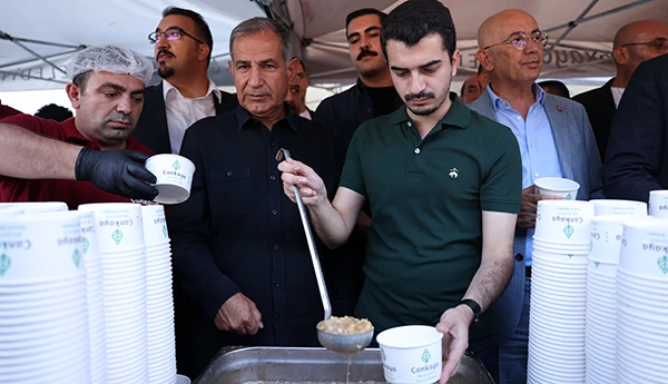 Birlik Aşuresi Başkenti Buluşturdu