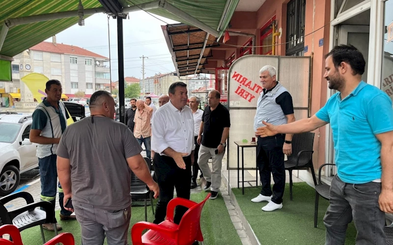 Belediye Başkanımız Özcan Ulupınar, Karşıyaka Mahallesinde bulunan esnaf ve vatandaşlarımızı ziyaret ederek talep ve önerilerini dinledi.