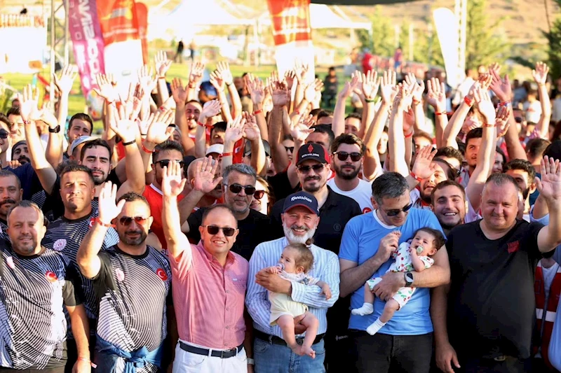 DÜNYANIN ÜÇ BÜYÜK FESTİVALİNDEN BİRİ OLAN DRAGON FESTİVALİ, İHTİŞAMLA TAMAMLANDI