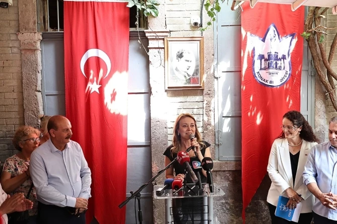 Konak Belediyesi Emeklilerin Yanında: ‘Mutluluk Kahvesi’ Hizmete Açıldı