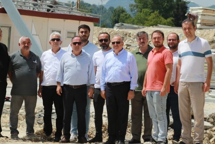 ÜNYE- AKKUŞ-NİKSAR KARAYOLUN’DA ÇALIŞMALAR DEVAM EDİYOR