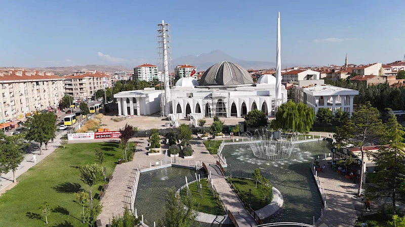 SELÇUKLU KÜLLİYESİNDE ÇALIŞMALAR SON AŞAMAYA GELDİ