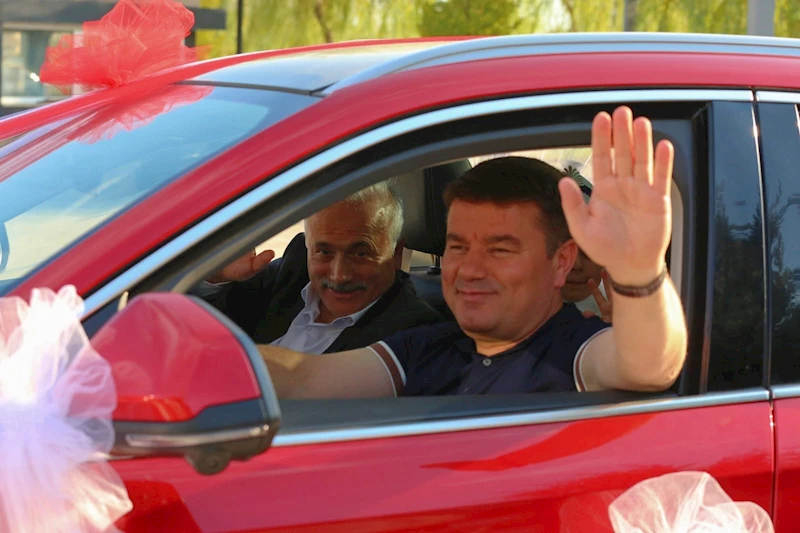 4. GELENEKSEL SÜNNET ŞÖLENİNDE BİN 30 ÇOCUK ERKEKLİĞE İLK ADIMLARINI ATTI