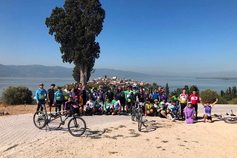 Mysia Yolları’nda engelsiz dostluklar için pedal çevirdiler