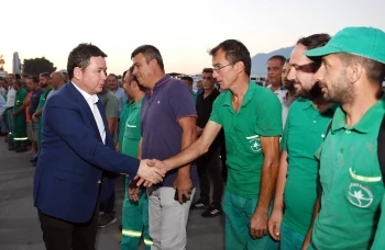 Başkan Aydın, Güne Emekçilerle Başladı