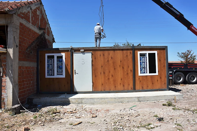 Evi Yanan Yaşlı Kadına Süleymanpaşa Belediyesi’nden Tam Destek