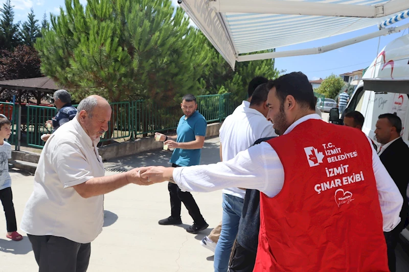 İZMİT BELEDİYESİ, CUMA ZİYARETLERİNİ KOCATEPE HİCRET CAMİİ’NDE SÜRDÜRDÜ