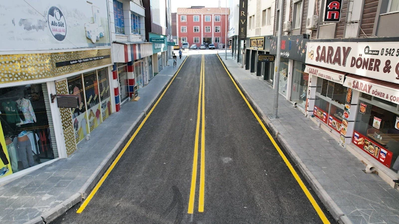 YOL, KALDIRIM VE PEYZAJ ÇALIŞMALARI HALKIN BEĞENİSİNİ TOPLUYOR