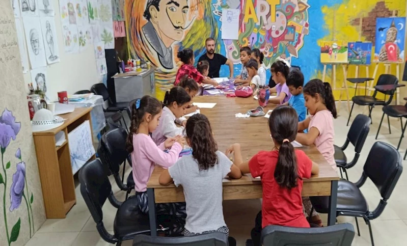 Gençler, Büyükşehir Belediyesi İle Yaz Sezonunu Hareketli Geçiriyor