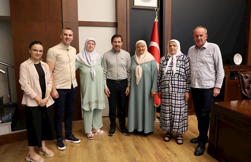 BOSNALI ŞEHİT ANNELERİNDEN BAŞKAN HASAN KILCA’YA ZİYARET