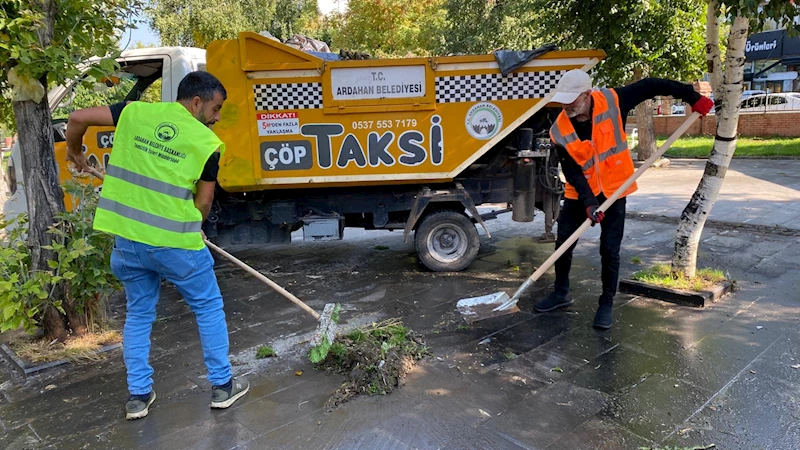 MİLLİ EGEMENLİK PARK’INDA ÇEVRE TEMİZLİĞİ ÇALIŞMASI