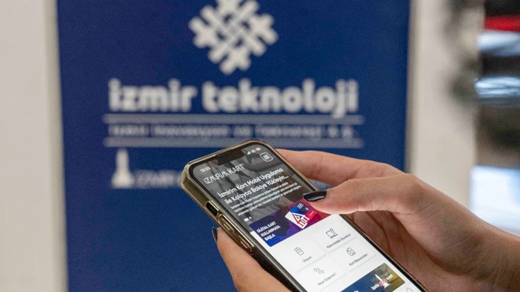 Büyükşehir’den öğrencilere “Dijital İzmirim Kart” kolaylığı