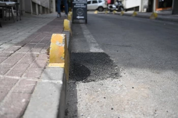 İnsanların Düşmesine Neden Olan Çukur Onarıldı