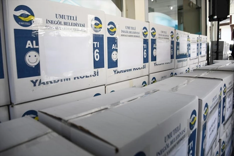 İnegöl Belediyesi’nden 1500 Öğrenciye Kırtasiye Yardımı