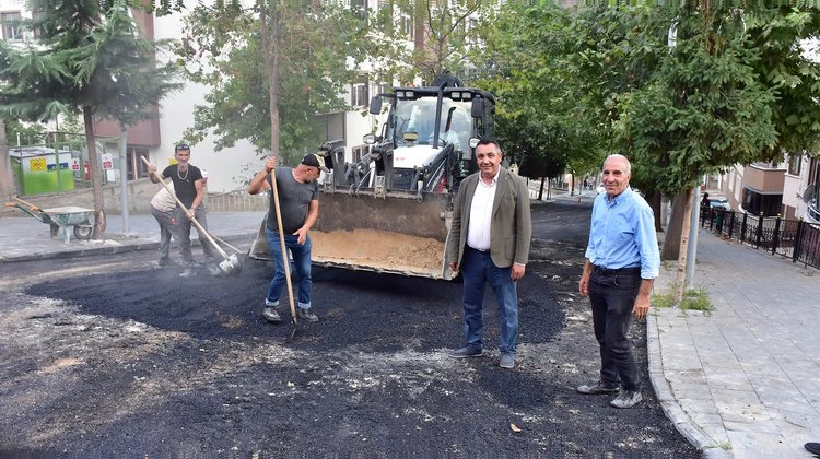 BAŞKANIMIZ, KARAER MAHALLEMİZ SEBAHATTİN  AYTAÇ CADDESİNDE YAPILAN ÇALIŞMALARI İNCELEDİ