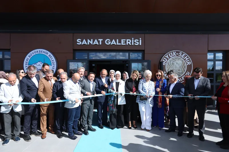 Av. Neşe S. Özhaseki