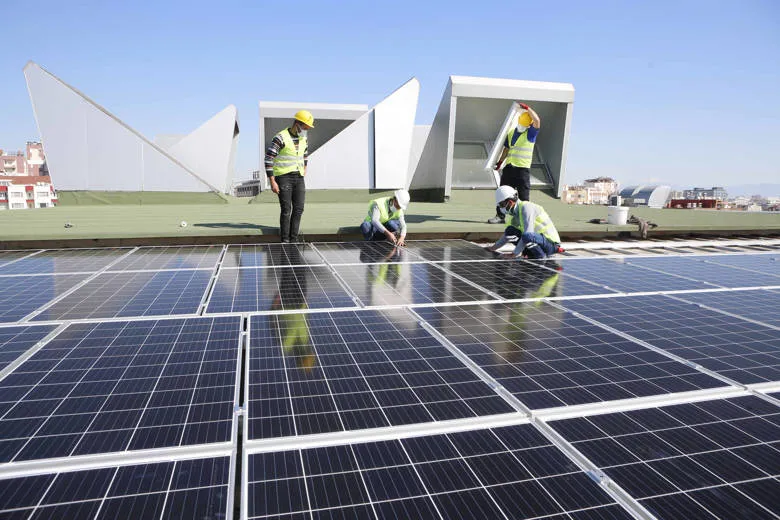 Antalya Büyükşehir Belediyesi 145 Bin Hanenin Elektriğini Yenilenebilir Enerjiden Karşılıyor