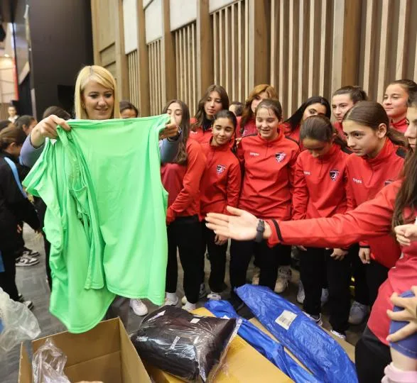 Yılmaz Vural Amatör Spor Kulüplerine Destek İçin Merkezefendi