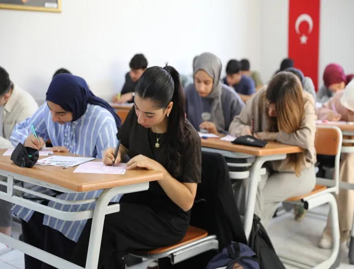 Haliliye Belediyesi Gençlere Türkiye Geneli Deneme Sınavı Düzenledi