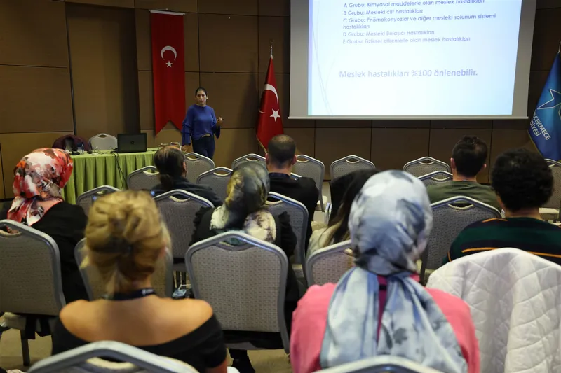 Küçükçekmece Belediyesi Personeline İş Sağlığı ve Güvenliği Eğitimi