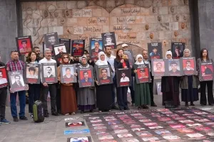 Diyarbakır Eşbaşkanları Kayıp Yakınlarının 872. Hafta Eyleminde