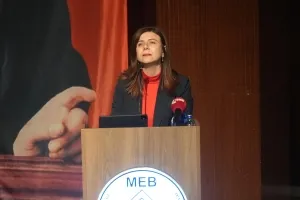 Bucak: Barış Kadın Özgürlük Perspektifiyle Geliştirilmeli