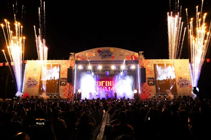 Mersin Gençlik Festivali Coşkuyla Başladı