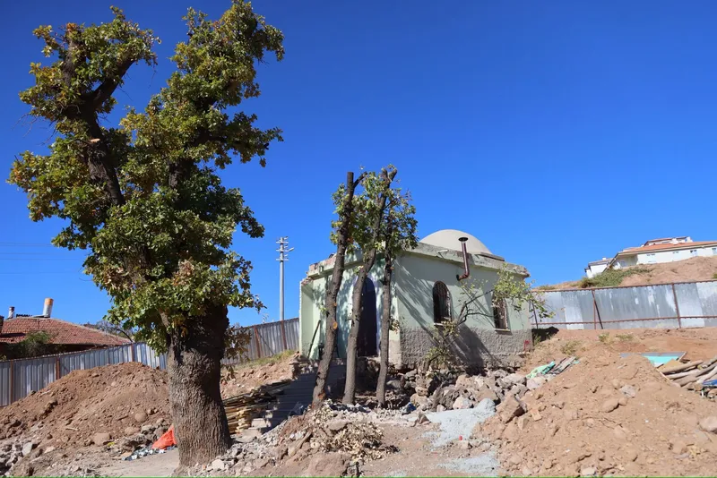 Terlemez Baba Türbesi ve Camisi Restorasyonu Devam Ediyor