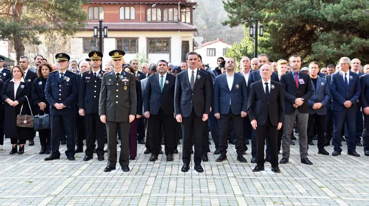 Gümüşhane Belediyesi Başkan Yardımcısı Orhan Mazman, 10 Kasım Atatürk