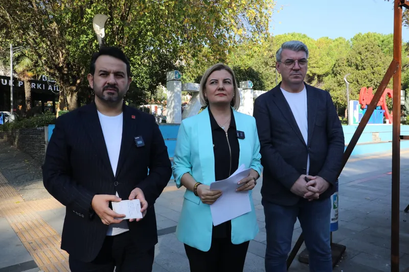 İzmit Belediye Başkanı: Riskli Yapılar Güvence Altına Alınmadan Metro Kazısına İzin Yok