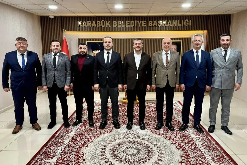 Özçelik-İş Karabük Şube Yönetimi Belediye Başkanı Çetinkaya