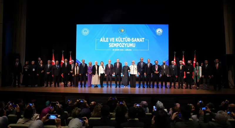 Erdoğan ve Bakan Göktaş Aile ve Kültür-Sanat Sempozyumu