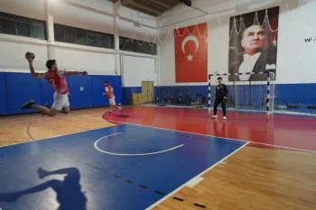 Eskişehir Büyükşehir Hentbol Takımı TED Koleji Maçına Hazır