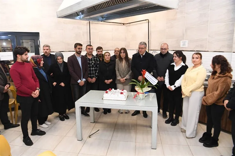 Muş Belediye Eşbaşkanları Öğretmenler Günü