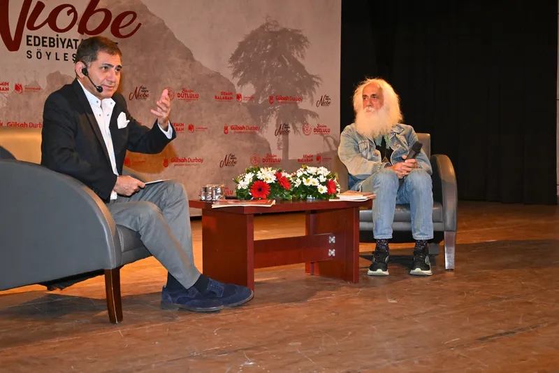 Sanatçı Suavi Manisa