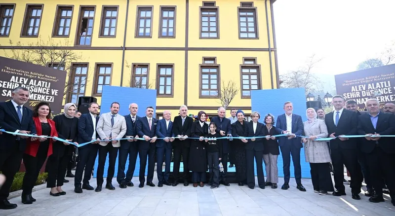 Alev Alatlı Şehir Düşünce ve Sanat Merkezi Açıldı