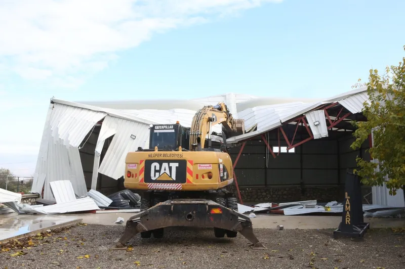 Nilüfer Belediyesi Kaçak Yapılara Karşı Operasyon Düzenledi