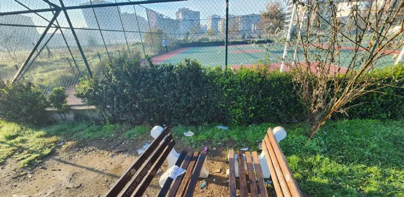 Çorlu Belediye Başkanı Sarıkurt, Parklardaki Tahribat İçin Canlı Yayınla Vatandaşlara Seslendi