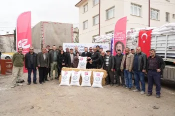 Eskişehir Büyükşehir Belediyesi Günyüzü Çiftçilerine Yem Desteği Verdi