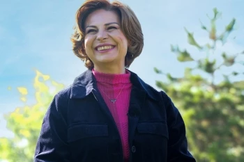 BAŞKAN ÜNLÜCE YUNUS’UN DİZELERİYLE SEVGİLİLER GÜNÜ’NÜ KUTLADI