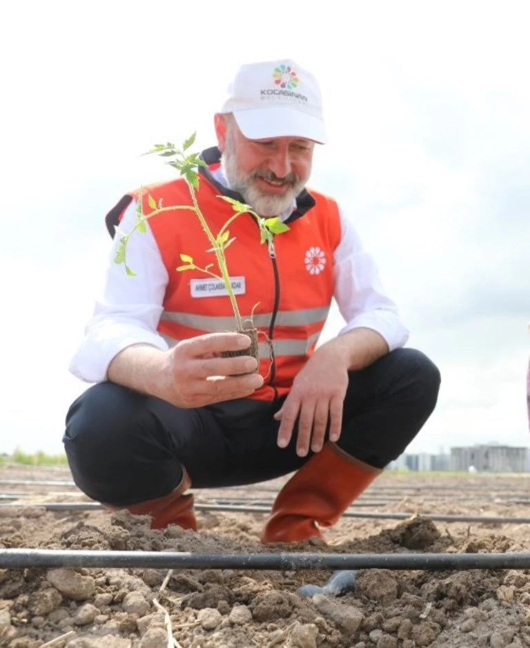 BAŞKAN ÇOLAKBAYRAKDAR’DAN KADINLARIN TARIMSAL ÜRETİMDE SÖZ SAHİBİ OLMASINI SAĞLAYACAK PROJE
