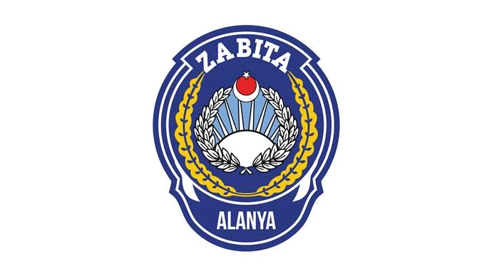 ALANYA’DA YERE SİGARA İZMARİTİ ATANLARA ZABITA MÜDAHALESİ