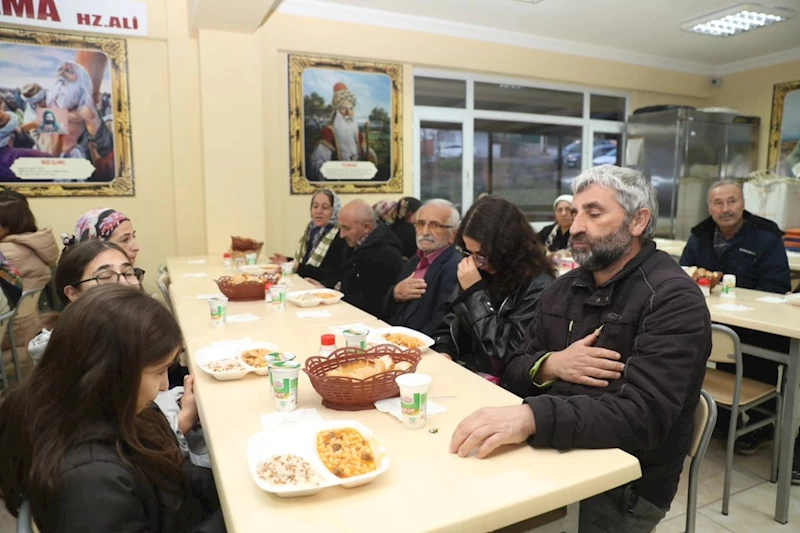 BAŞKAN HÜRRİYET, HIZIR ORUCU’NDA CANLARLA BULUŞTU