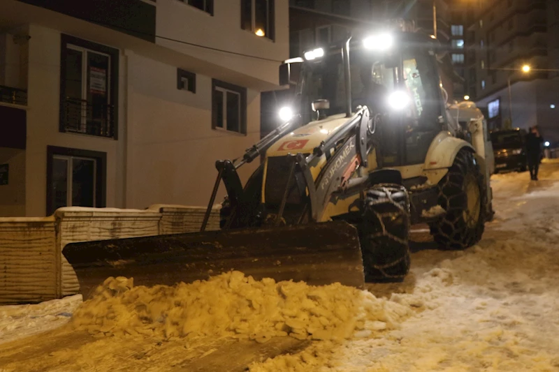 Atakum Belediyesinde kesintisiz kar mesaisi