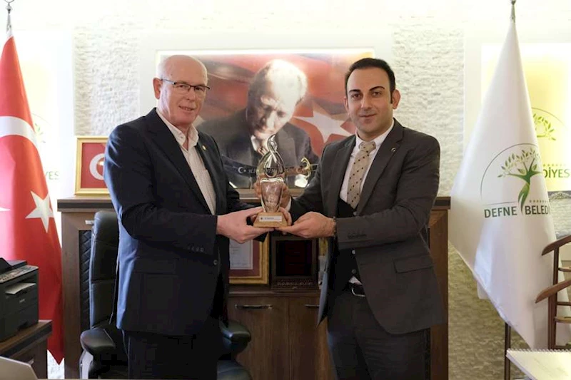 ODUNPAZARI VE DEFNE BELEDİYELERİ ARASINDA KARDEŞ KENT PROTOKOLÜ İMZALANDI